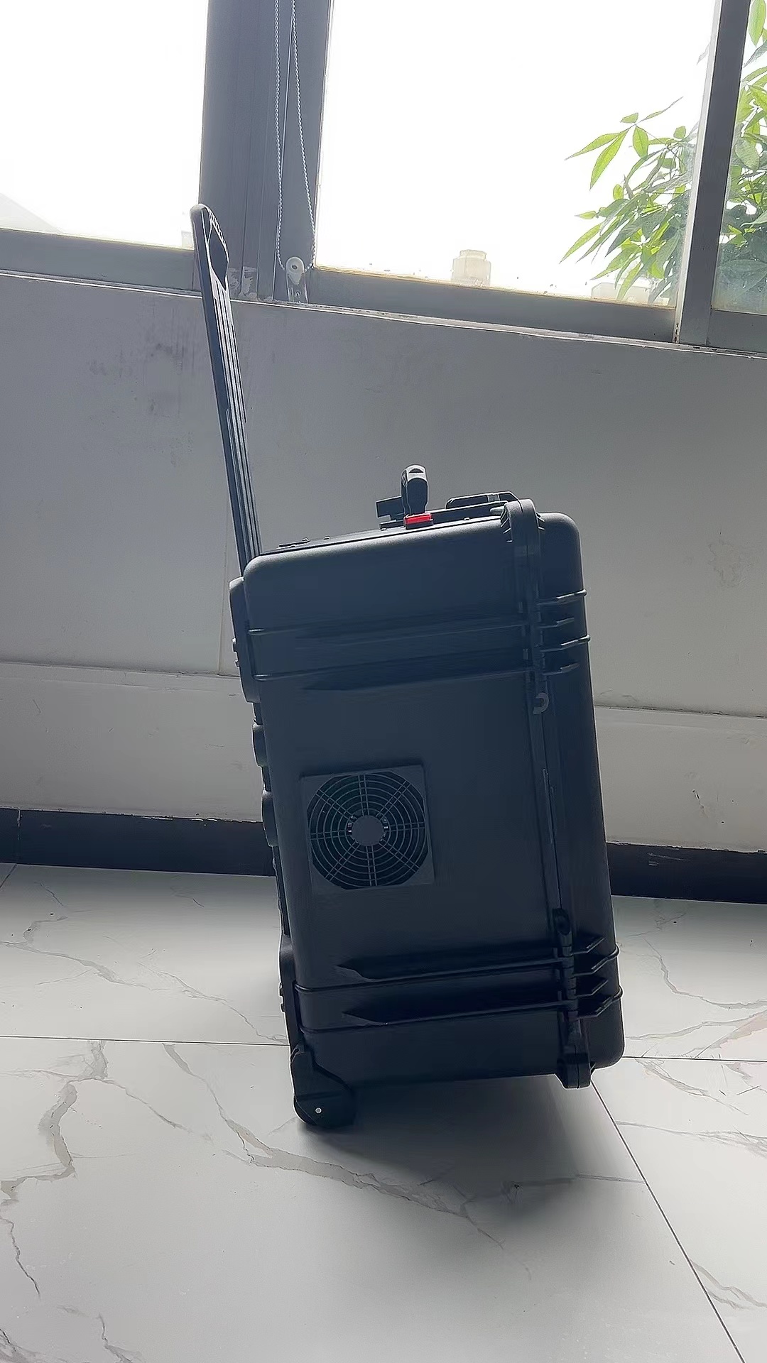 无棣手拉箱型移动通信干扰器